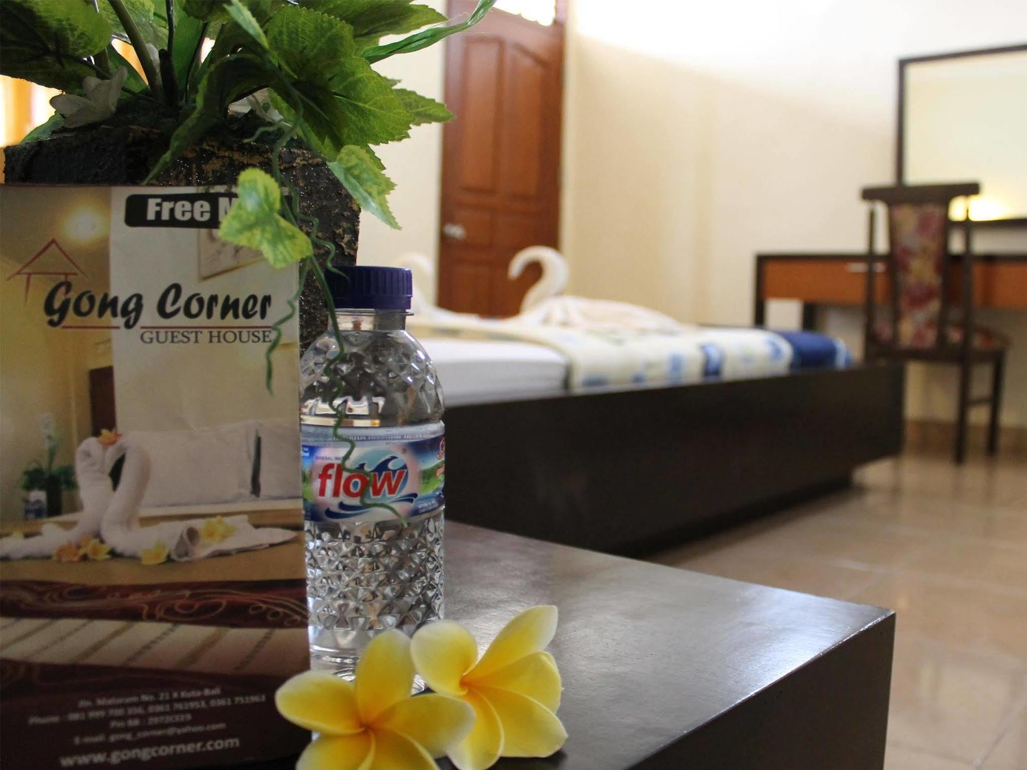 Vaccinated Staff - Oyo 3523 Gong Corner Homestay كوتا المظهر الخارجي الصورة