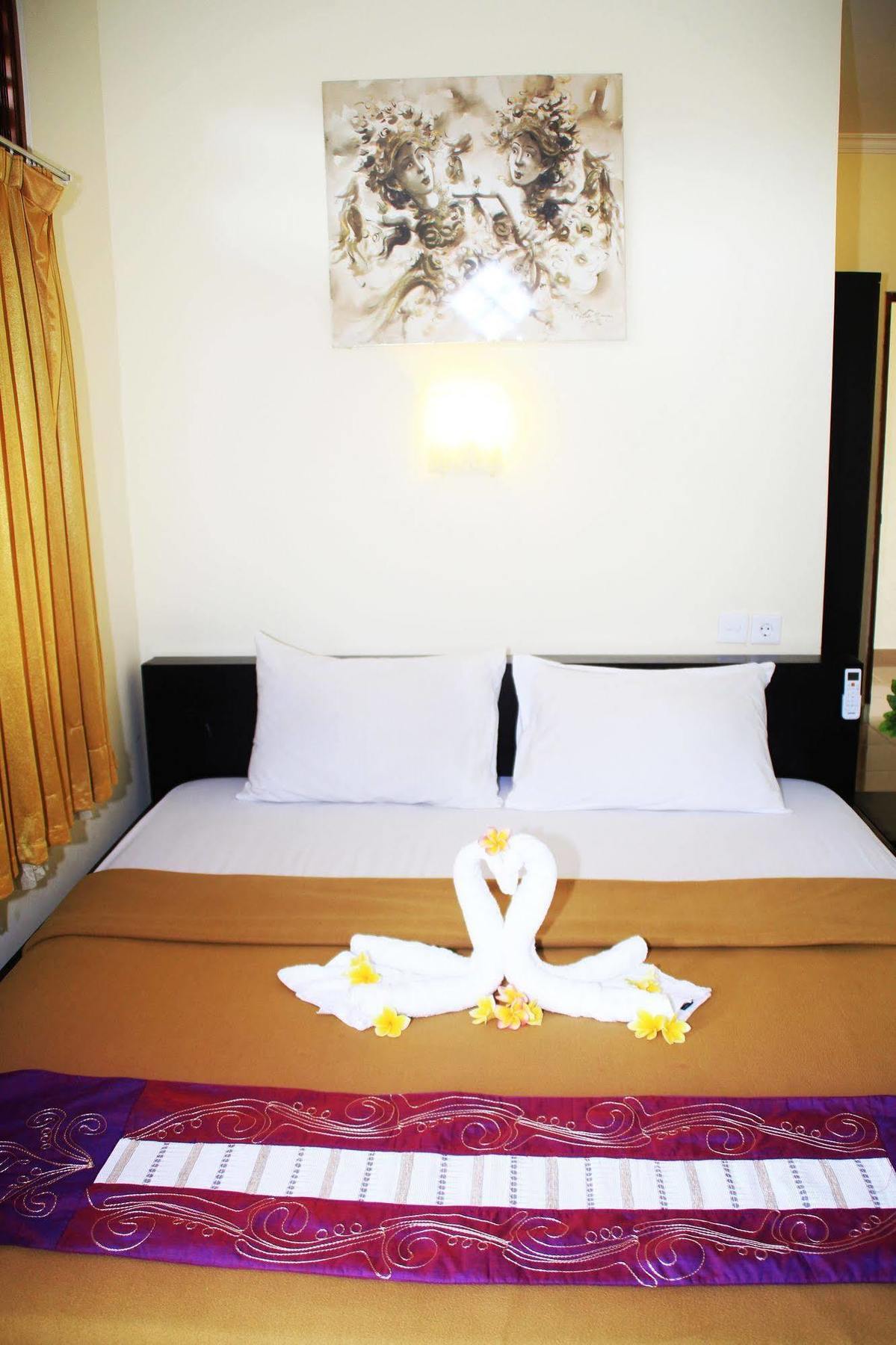 Vaccinated Staff - Oyo 3523 Gong Corner Homestay كوتا المظهر الخارجي الصورة