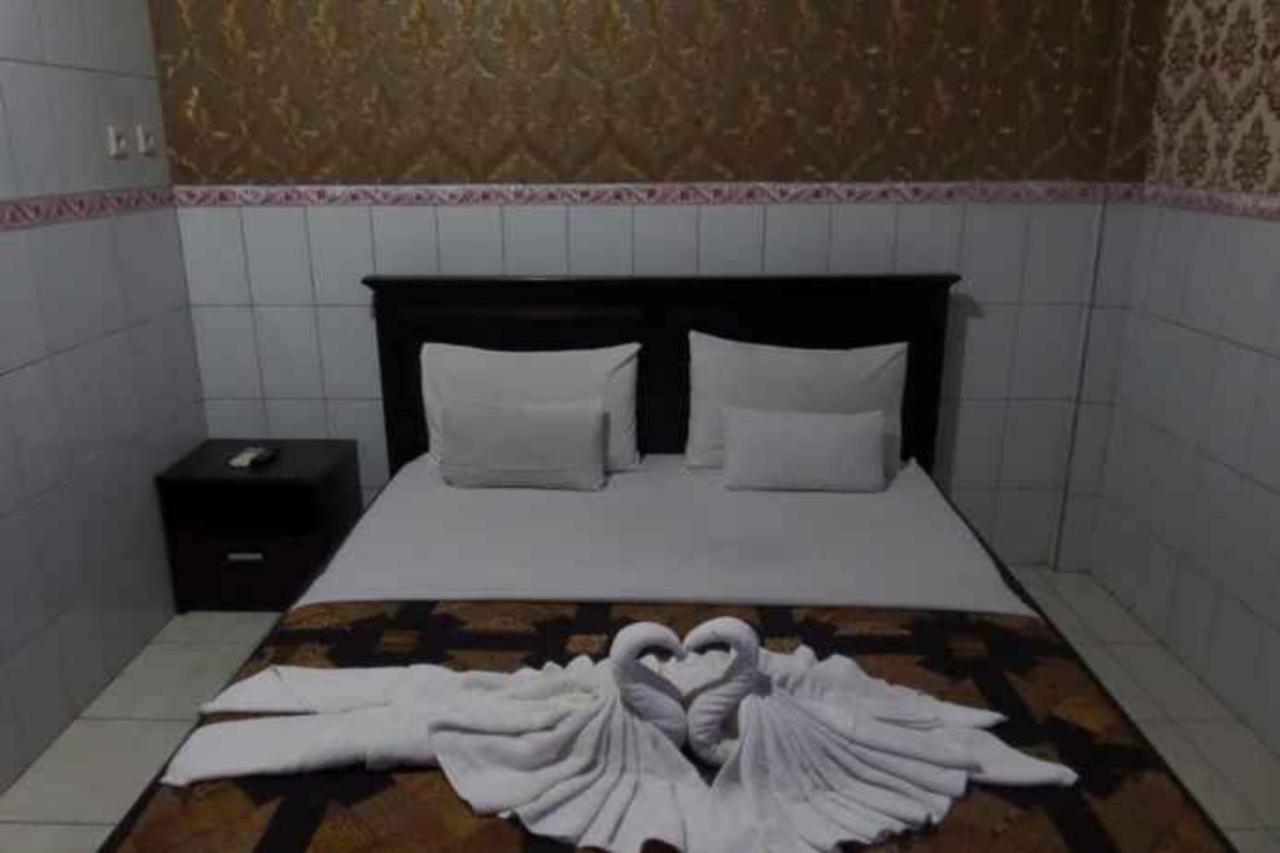 Vaccinated Staff - Oyo 3523 Gong Corner Homestay كوتا المظهر الخارجي الصورة