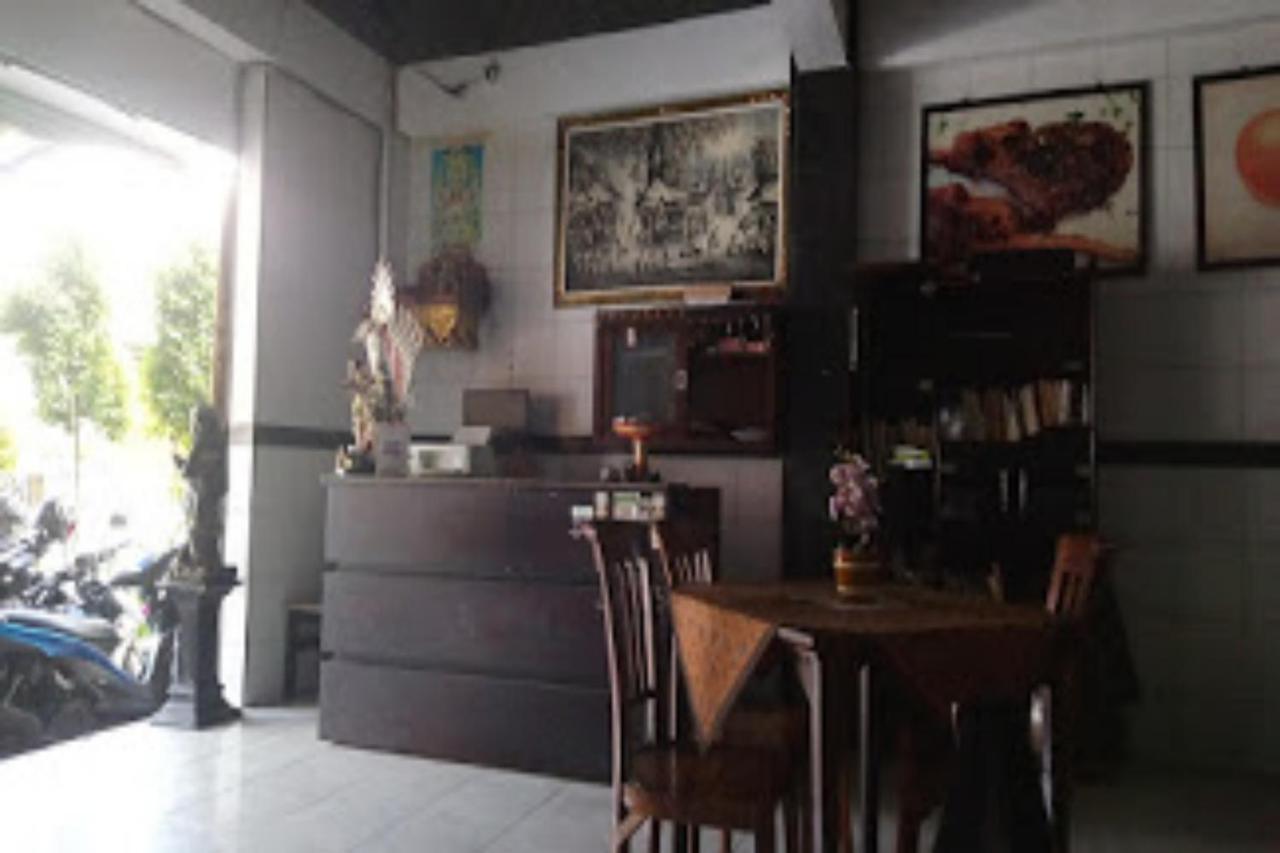 Vaccinated Staff - Oyo 3523 Gong Corner Homestay كوتا المظهر الخارجي الصورة