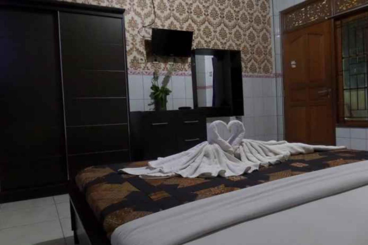 Vaccinated Staff - Oyo 3523 Gong Corner Homestay كوتا المظهر الخارجي الصورة