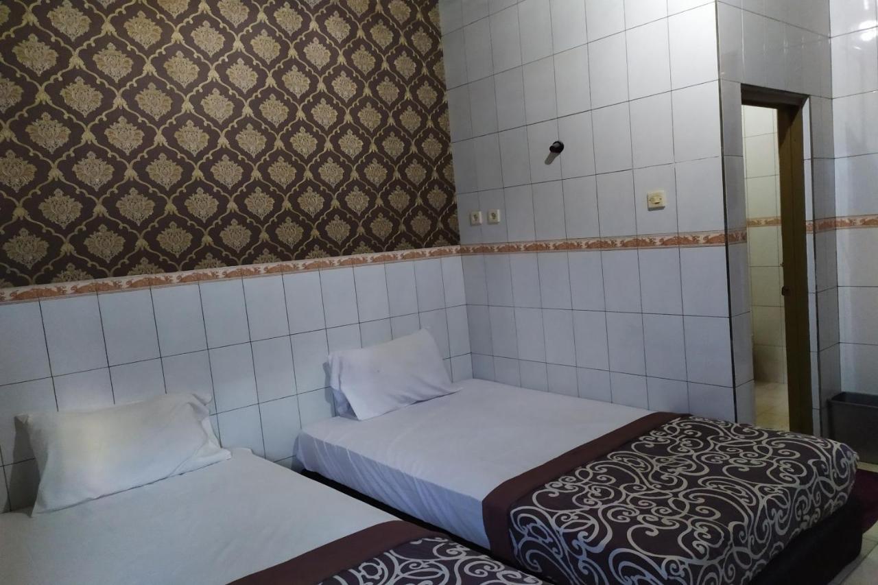 Vaccinated Staff - Oyo 3523 Gong Corner Homestay كوتا المظهر الخارجي الصورة