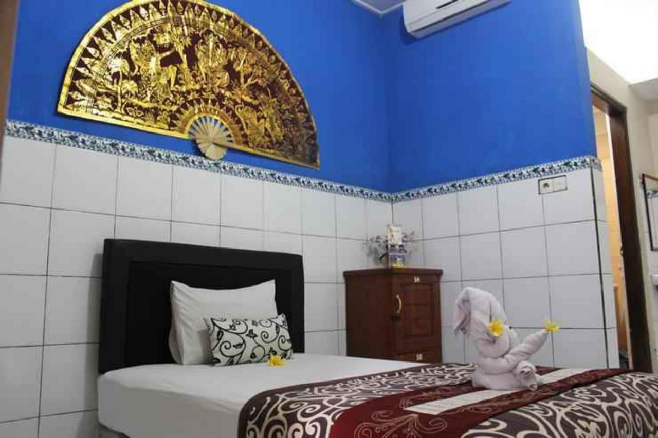 Vaccinated Staff - Oyo 3523 Gong Corner Homestay كوتا المظهر الخارجي الصورة