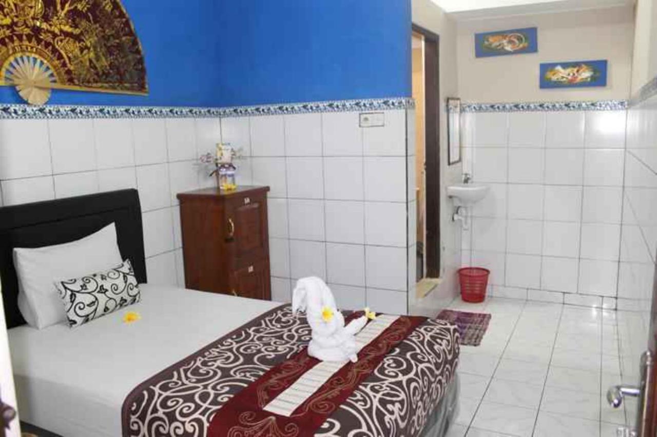Vaccinated Staff - Oyo 3523 Gong Corner Homestay كوتا المظهر الخارجي الصورة